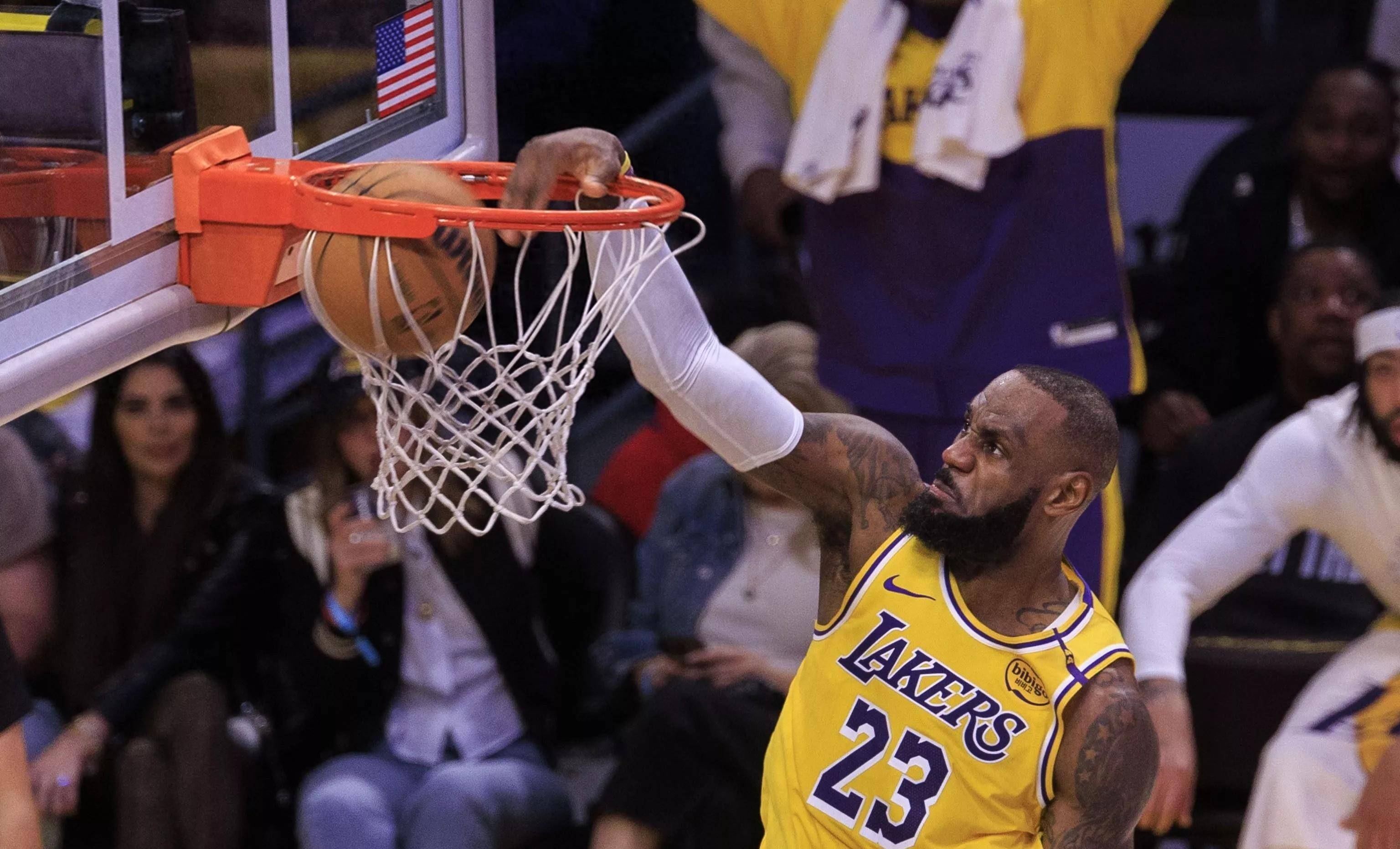 爱游戏体育詹姆斯在拜仁比赛中绝杀,精彩发挥引发热议!的简单介绍