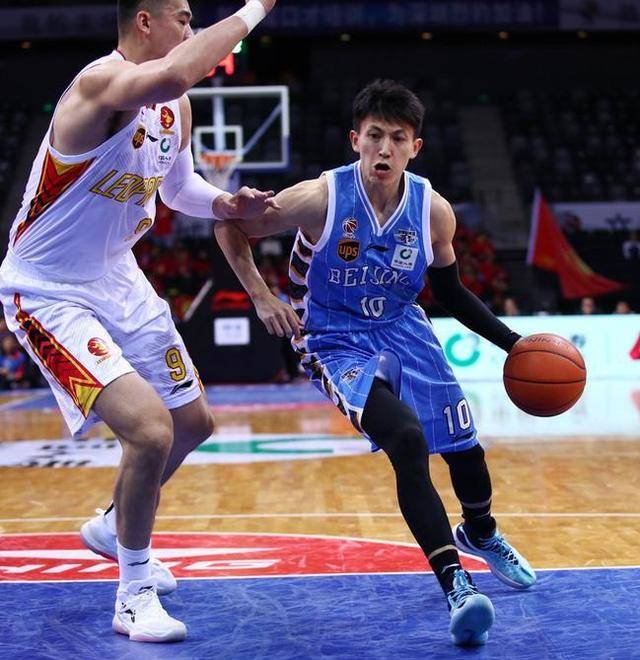 爱游戏体育关于萨克拉门托国王训练开放日;今晚临场应变引欢呼;CBA季后赛在即;赛程密集仍需轮换的信息